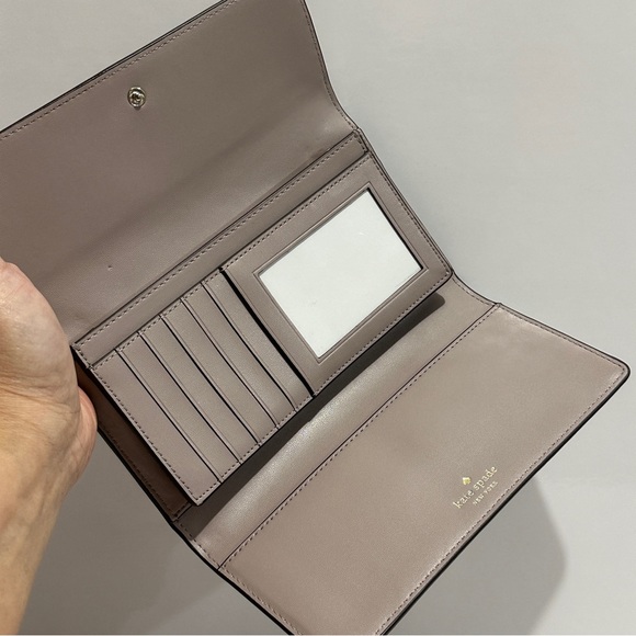 Authentic Kate Spade Wallet - Picture 4 of 9